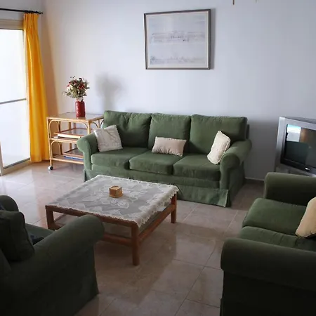Luxury 4 Bedroom With Private Swimming Pool